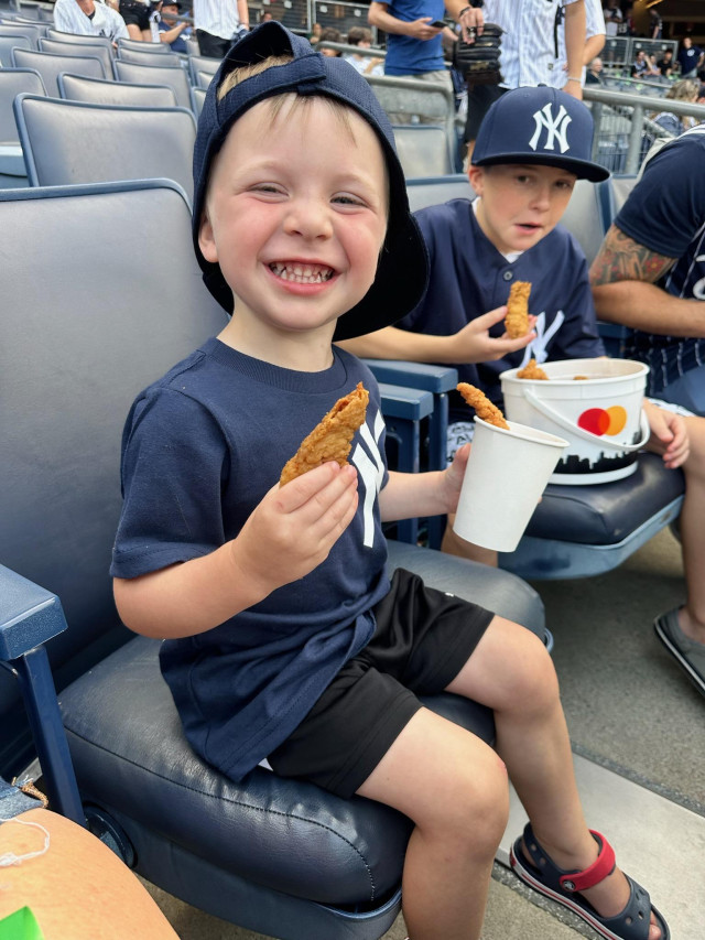 Kids eating at game