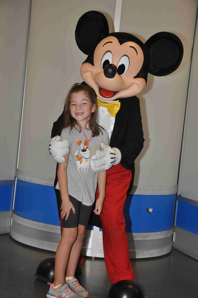 635492 Mickey DSC 0627 12 09 2019