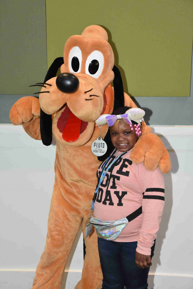 626642 Goofy and Pluto DSC 0286 12 27 2018