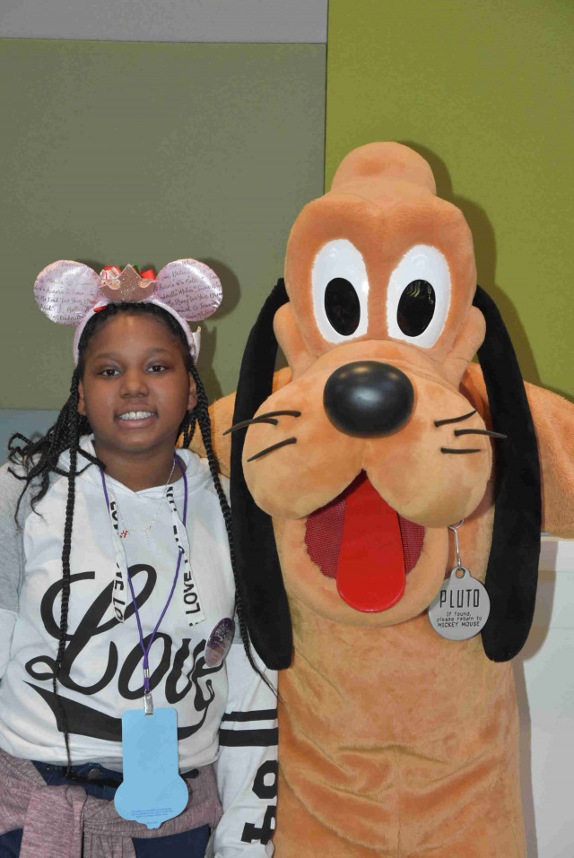 626642 Goofy and Pluto DSC 0287 12 27 2018