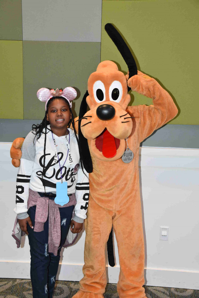 626642 Goofy and Pluto DSC 0288 12 27 2018