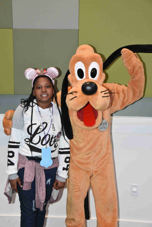 626642 Goofy and Pluto DSC 0289 12 27 2018