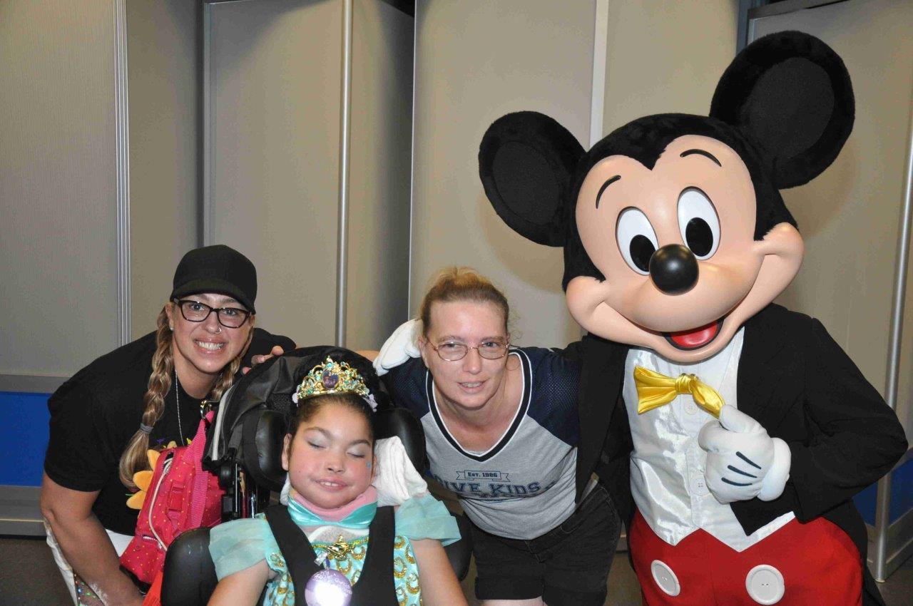 635568 Mickey DSC 0118 11 07 2019